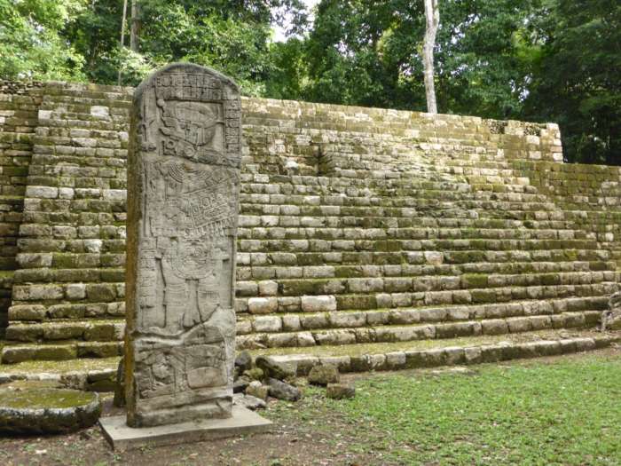 Mayan stelae at Aguateca, Guatemala