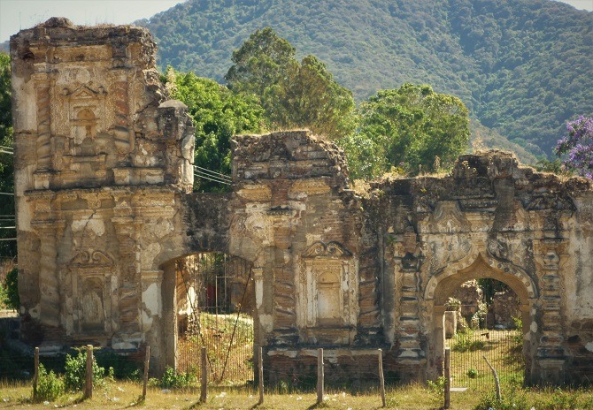 Crumbling ruins in Antigua, Guatemala