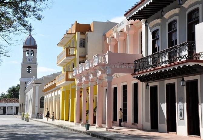 The main street in Bayamo