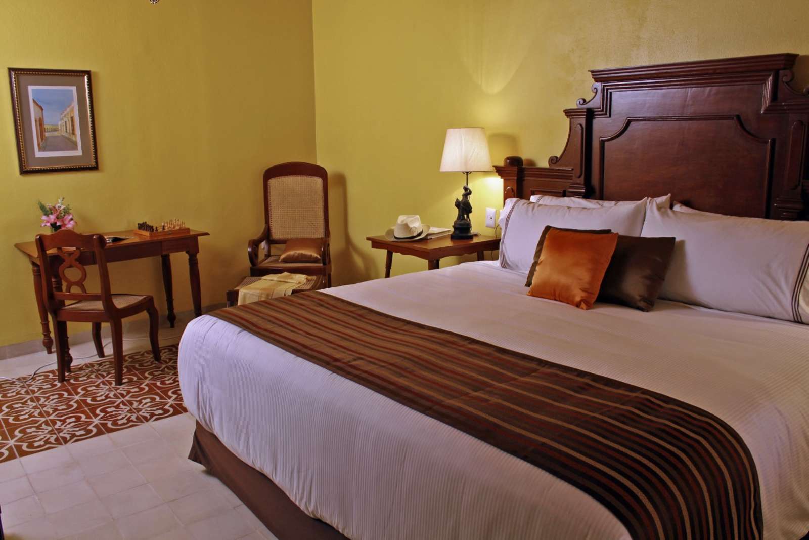 Double bed at Casa Don Gustavo Campeche