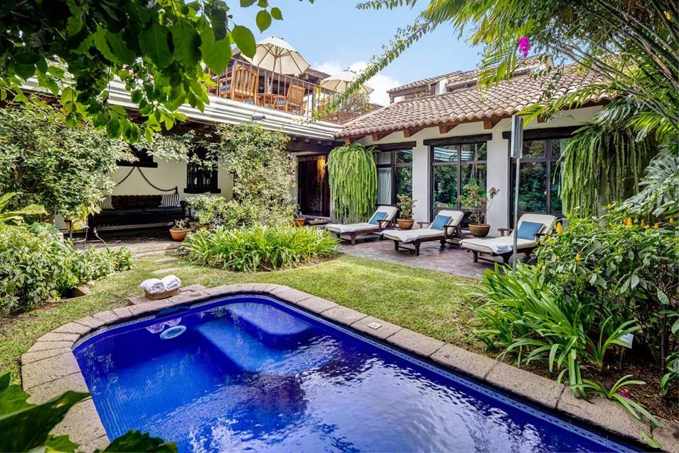 Swimming pool and garden at Casa Encantada in Antigua
