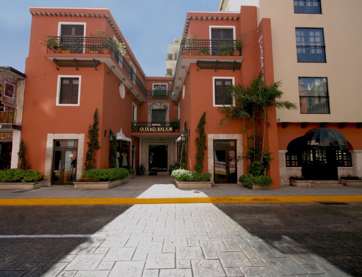 Entrance to hotel Casa Del Balam in Merida