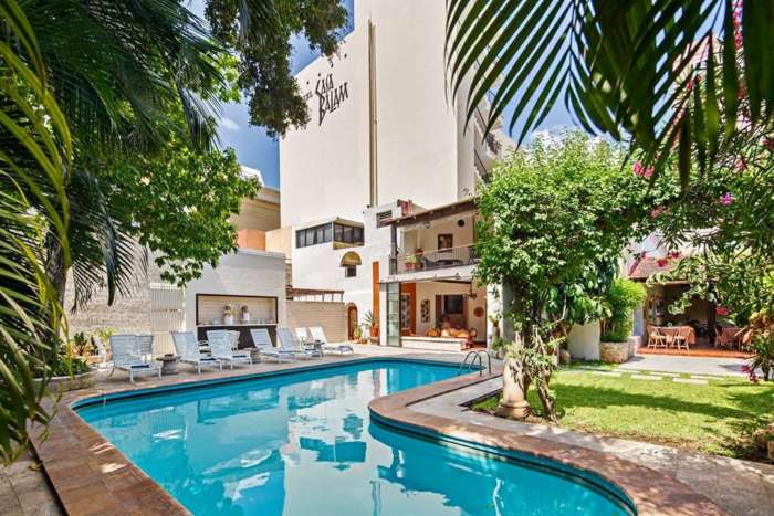 Pool at hotel Casa Del Balam in Merida