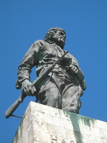 Che Guevara statue