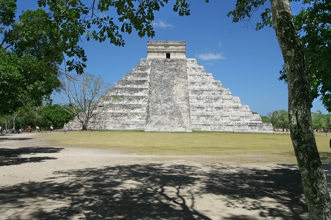 The main pyramid at Chichen Itza