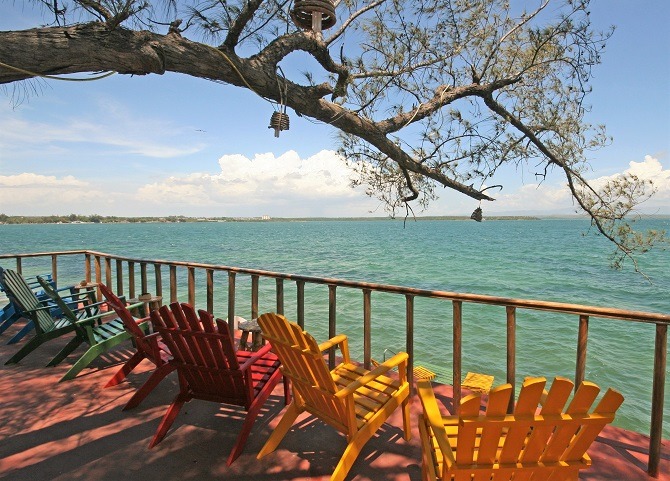 The roof terrace at Villa Lagarto in Punta Gorda, Cienfuegos