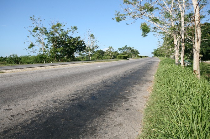 A empty highway in Pinar del Rio, Cuba