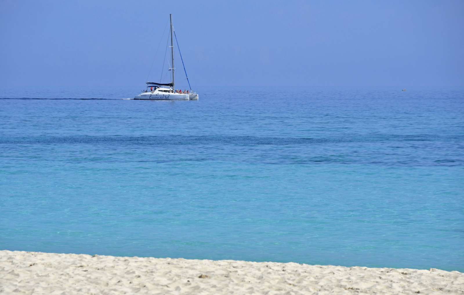 A catamaran in Guardalavaca