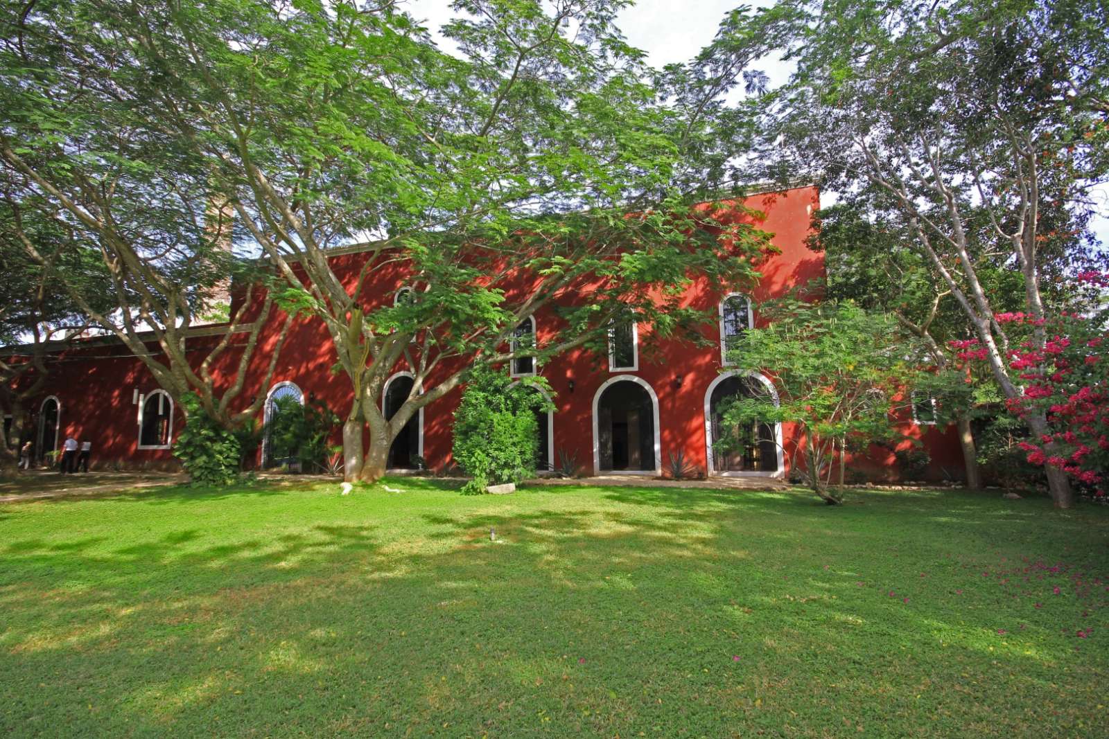 Building at Hacienda Santa Cruz