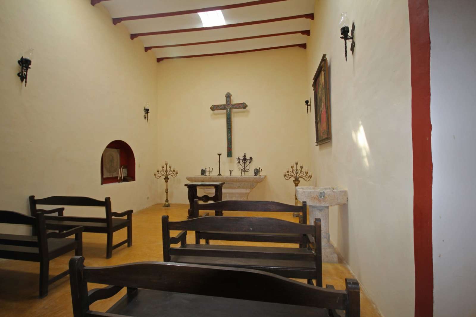 chapel interior at Hacienda Santa Cruz