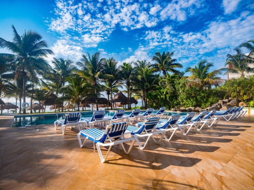 Swimming pool at Hotel Akumal Caribe