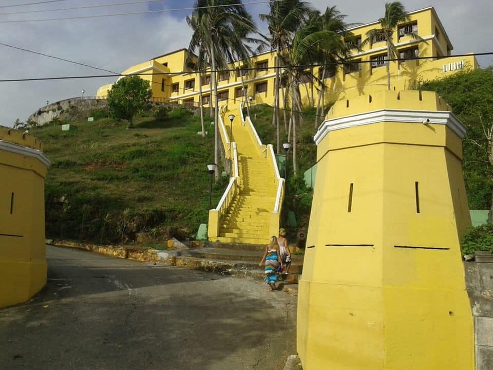 Steps leading up to Hotel El Castillo