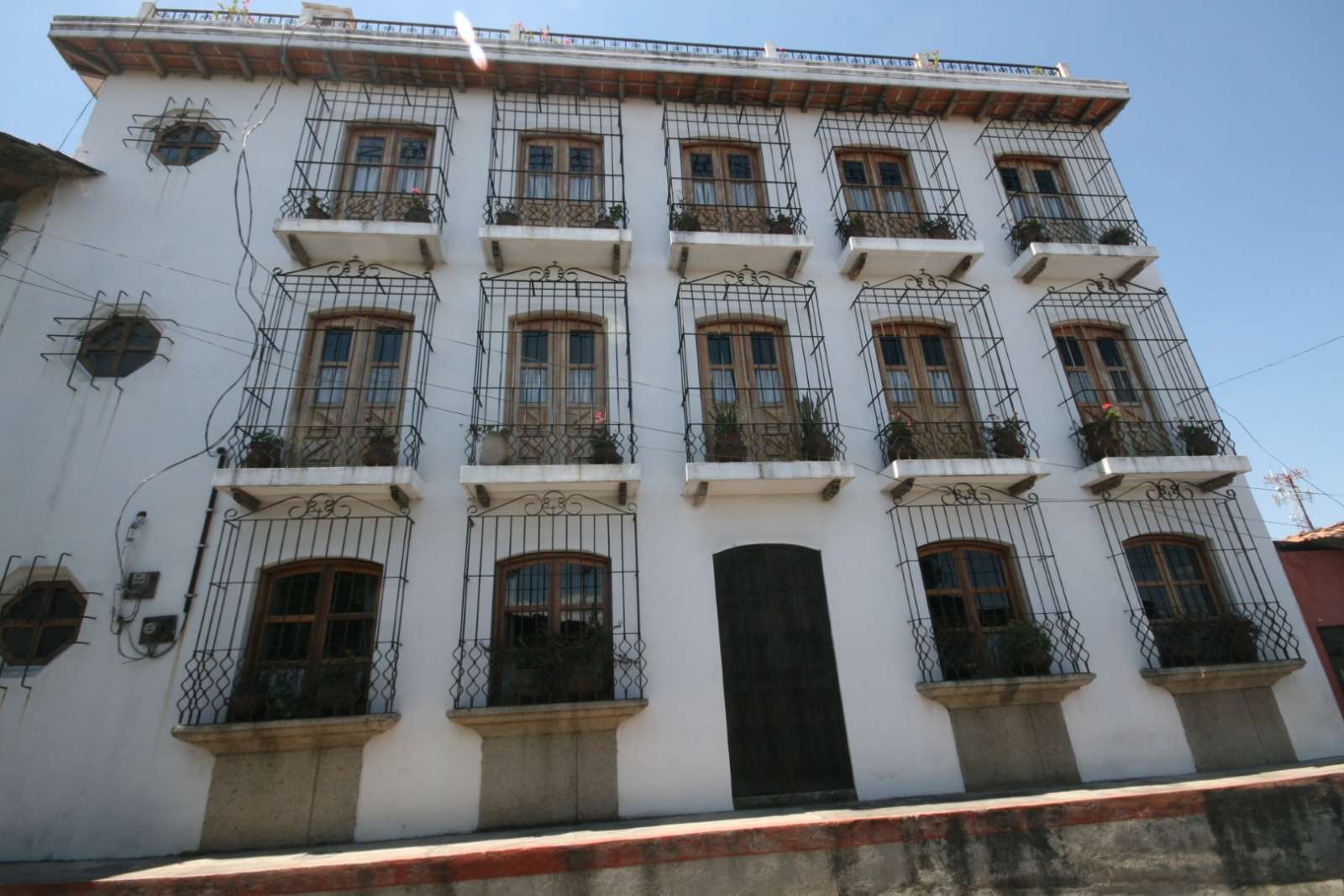 Exterior of Hotel Santo Tomas in Chichicastenango