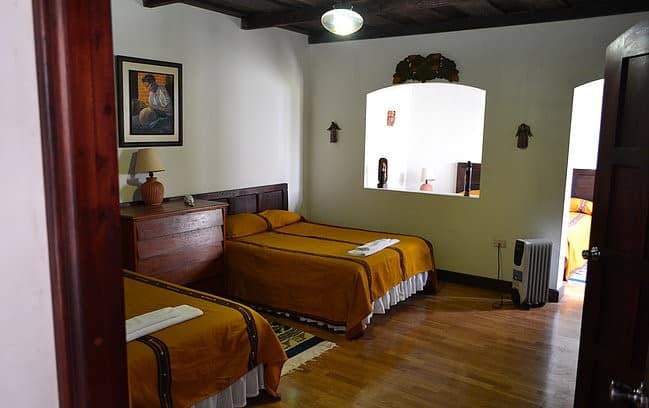 Twin room at Hotel Santo Tomas in Chichicastenango