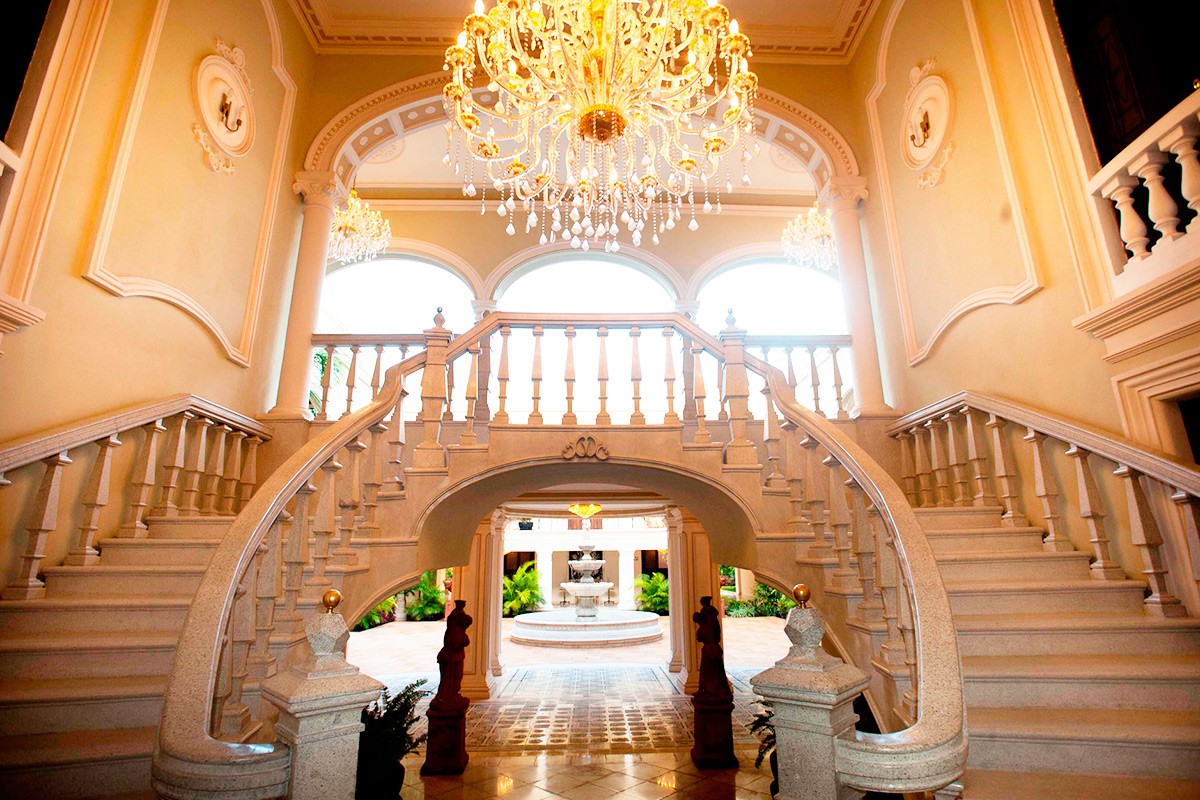 Stairwell at hotel Mansion Merida