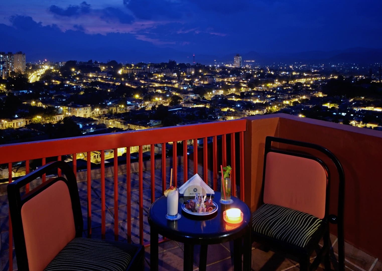 Rooftop bar at Melia Santiago