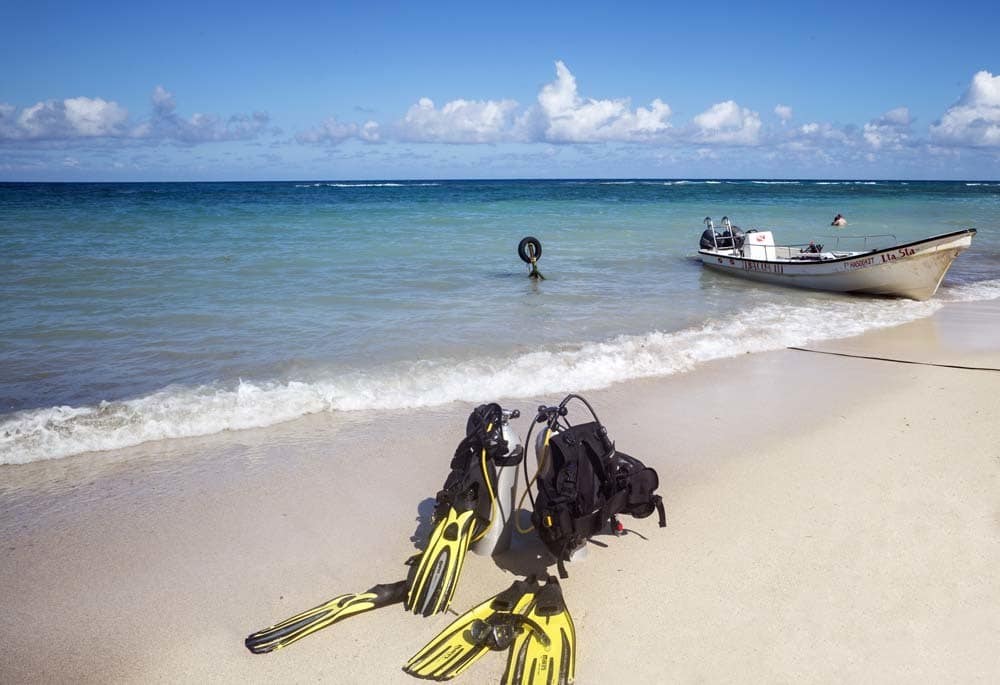 Scuba diving at Memories Jibacoa