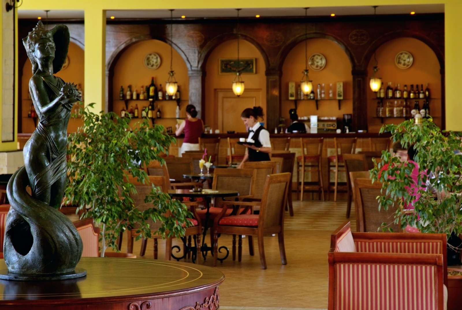 Lobby bar at Paradisus Princesa Varadero