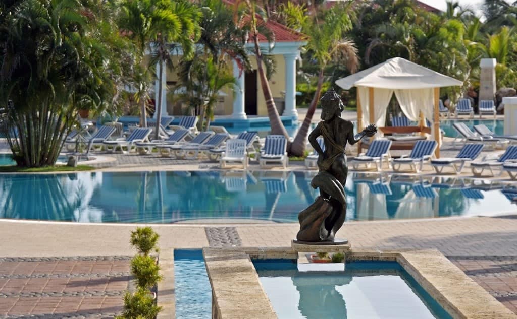 Pool statue at Paradisus Princesa Varadero