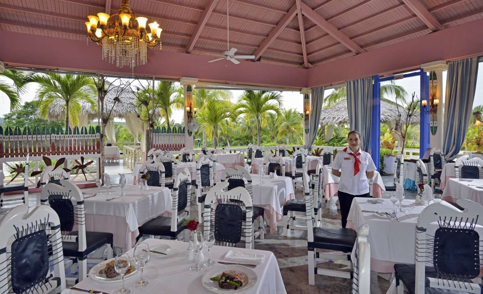 Casual restaurant at Paradisus Rio de Oro