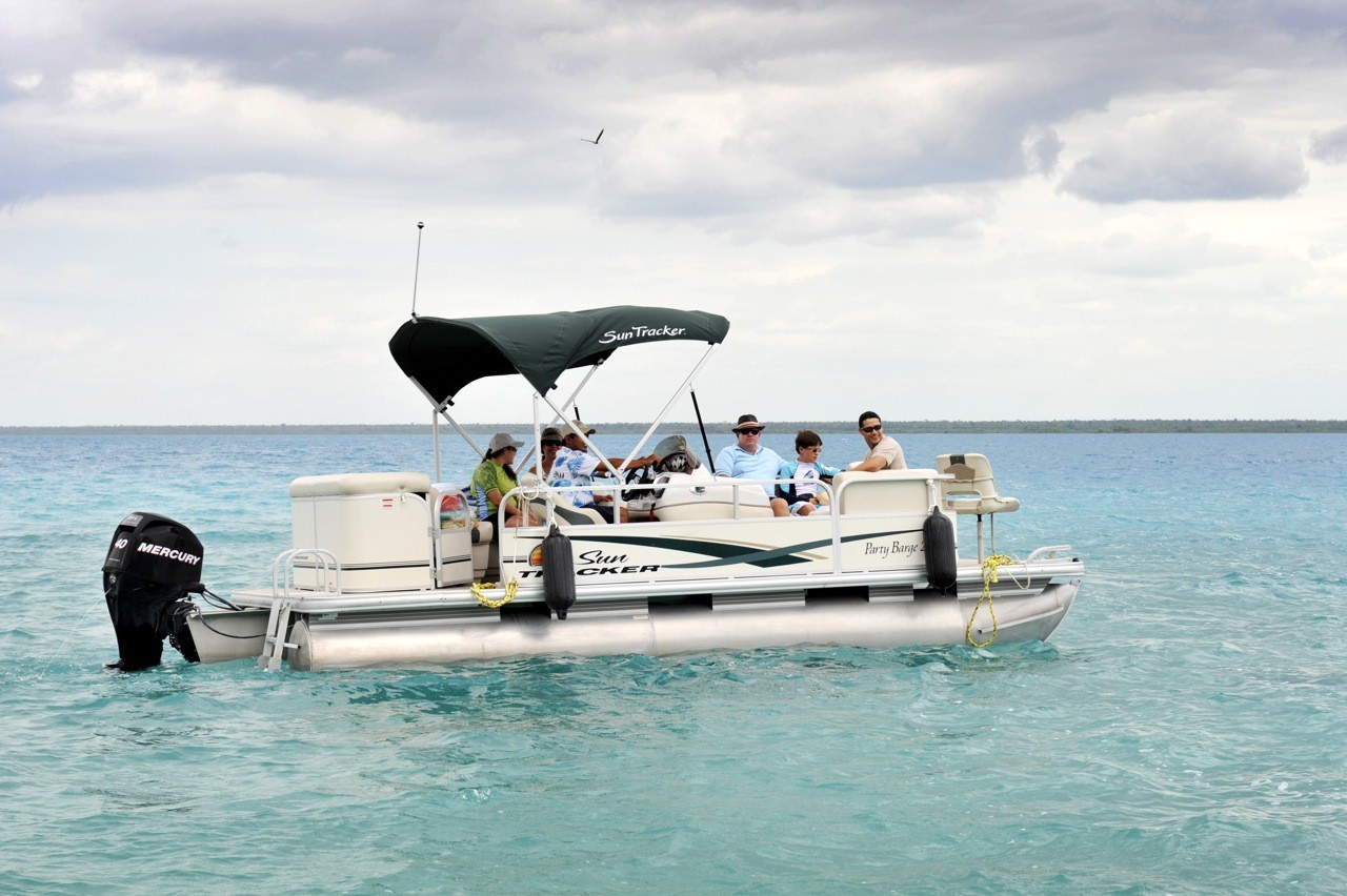 Tour boat at Rancho Encantado Bacalar