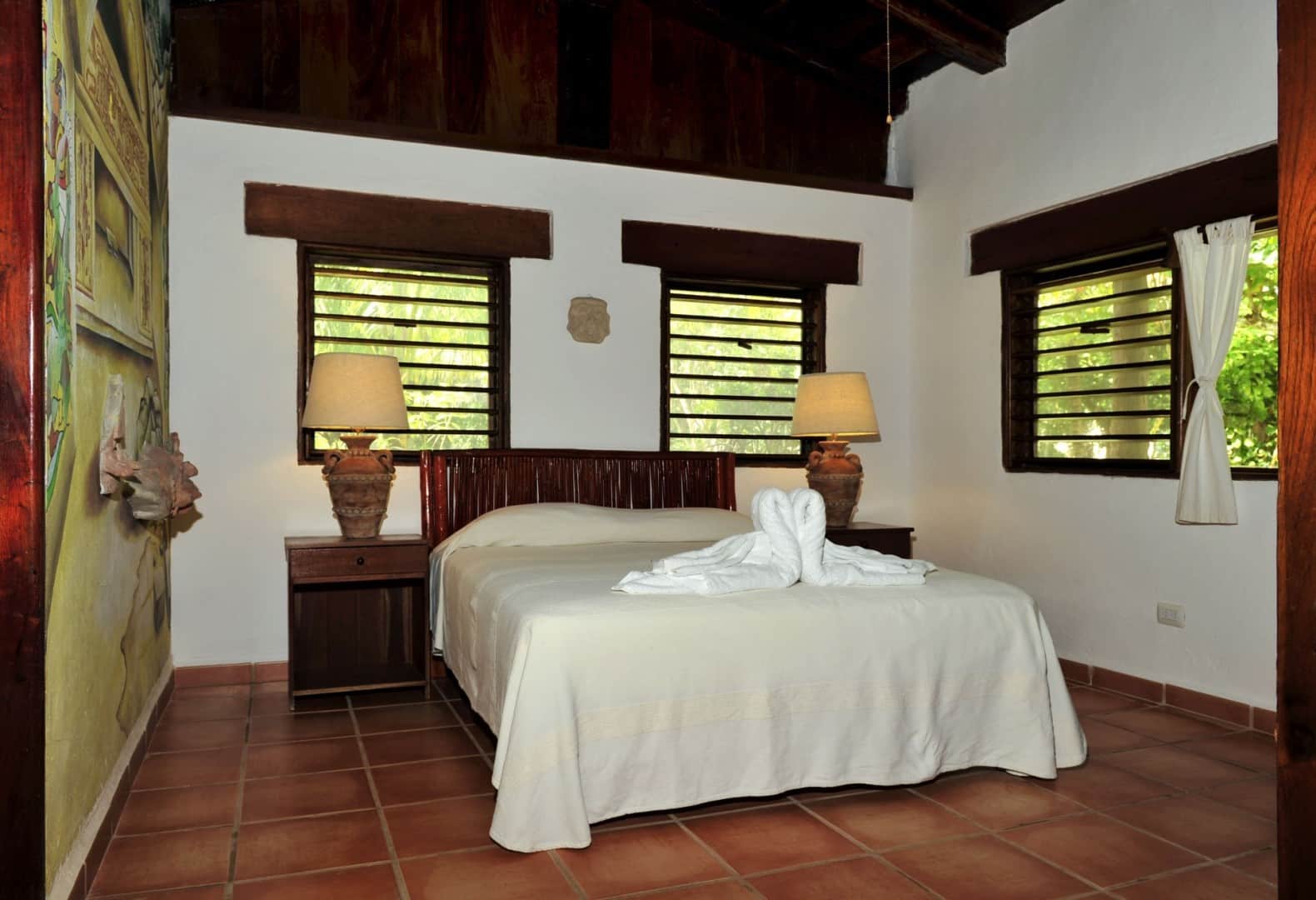 Small double room at Rancho Encantado Bacalar