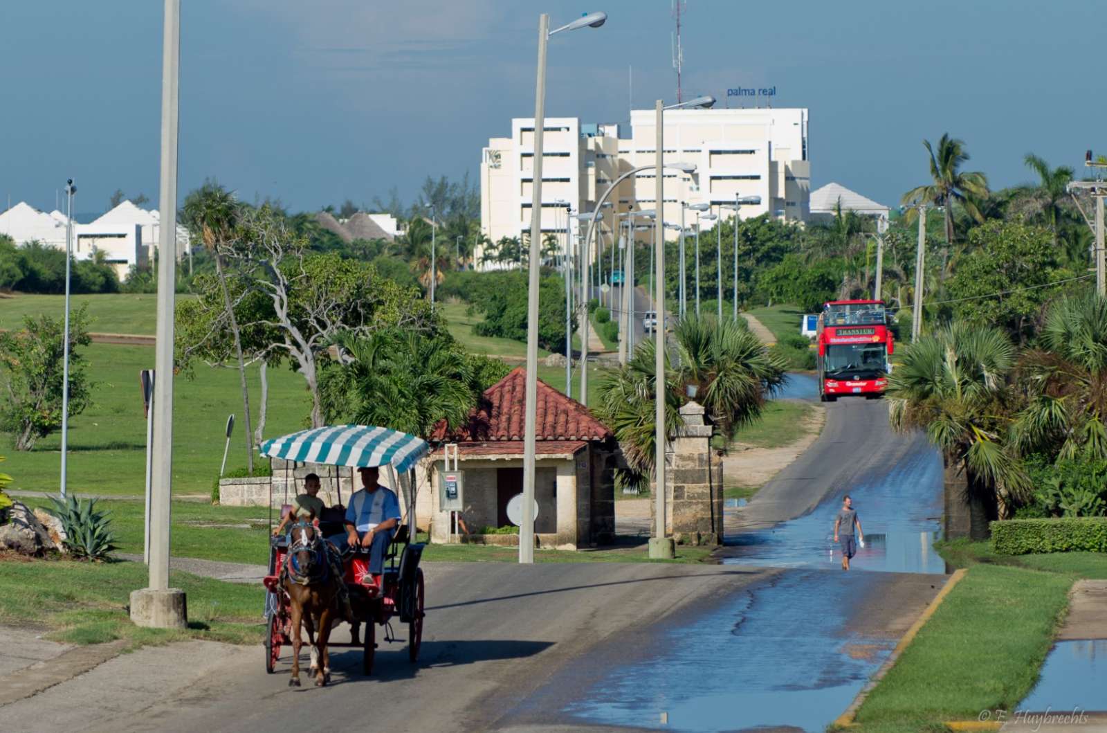 Horse carriage and tourist bus in Varadero, Cuba