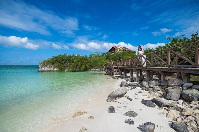 Villa Las Brujas was the first hotel on Cayo Las Brujas