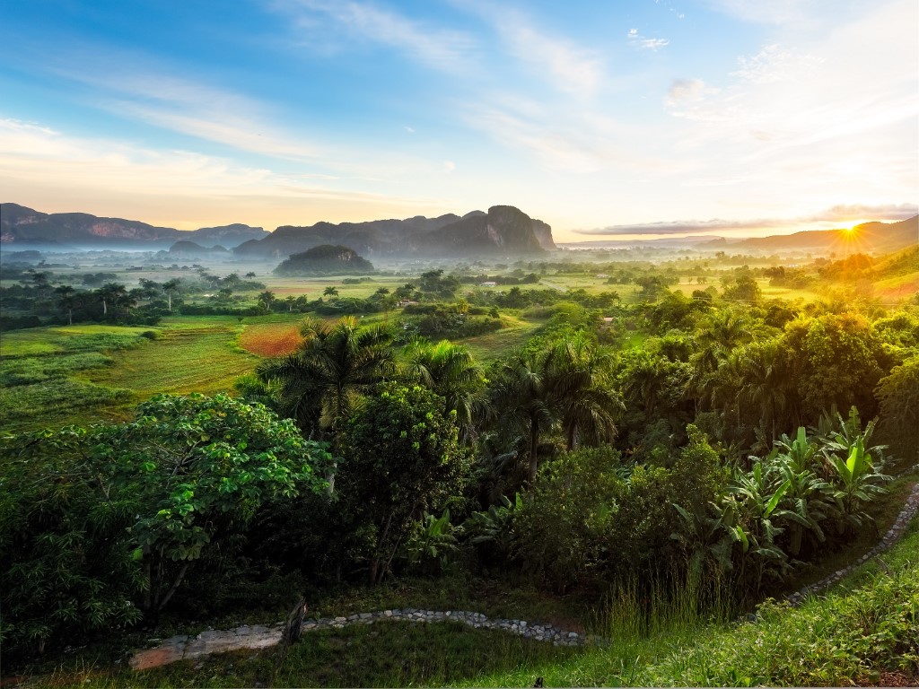 Sunrise in Vinales trip