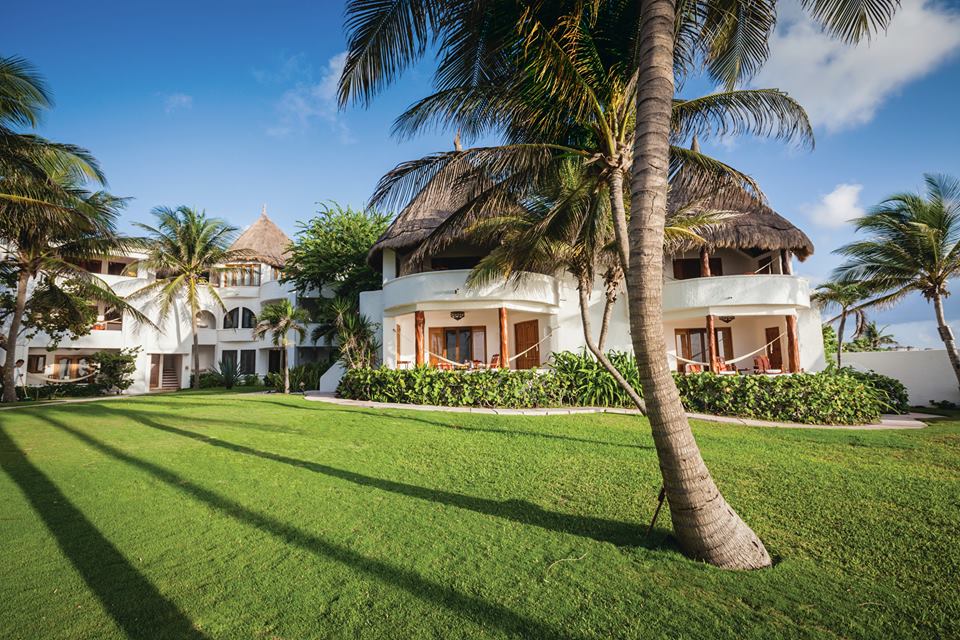 The gardens at Belmond Maroma Resort