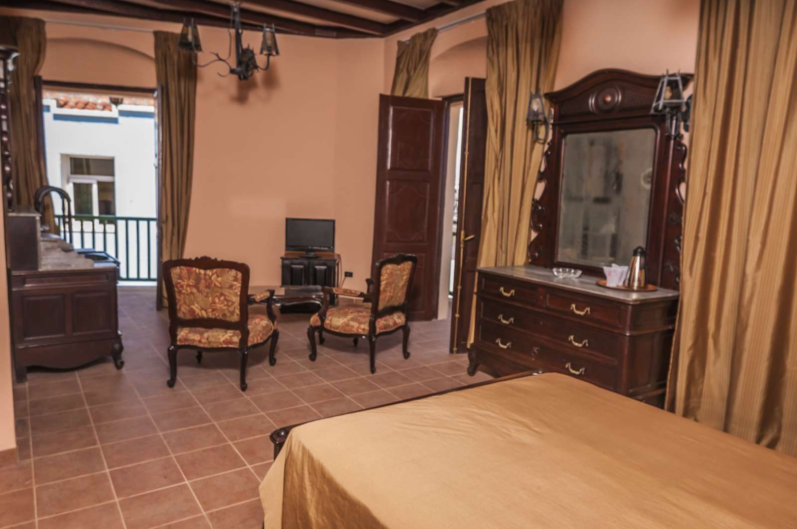 Bedroom at Camino de Hierro