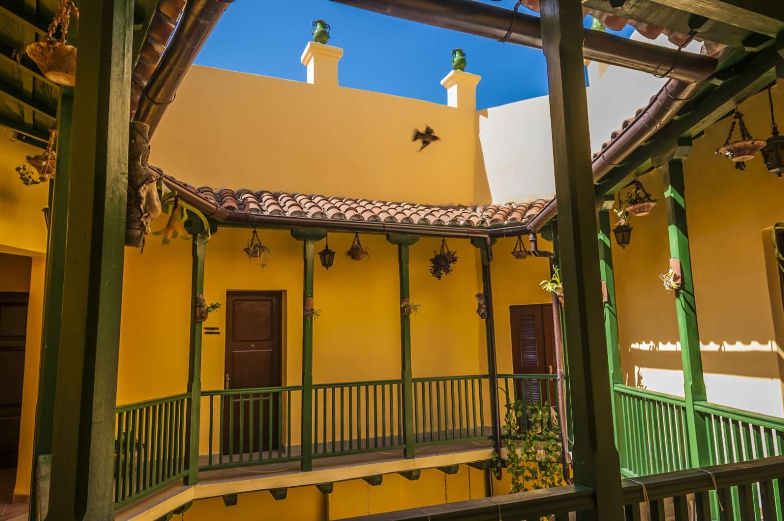 Hotel landing at Camino del Hierro