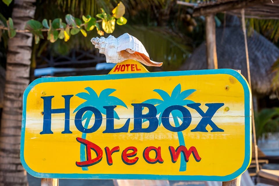 Hotel Holbox Dream Sign