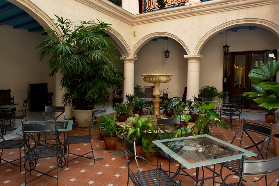 Hotel Santa Isabel Havana Courtyard