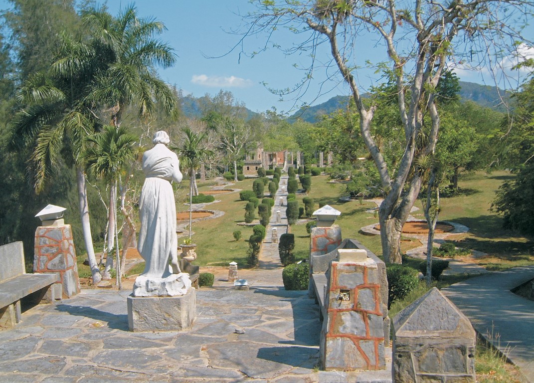 Statue in Parque La Guira, Pinar del Rio