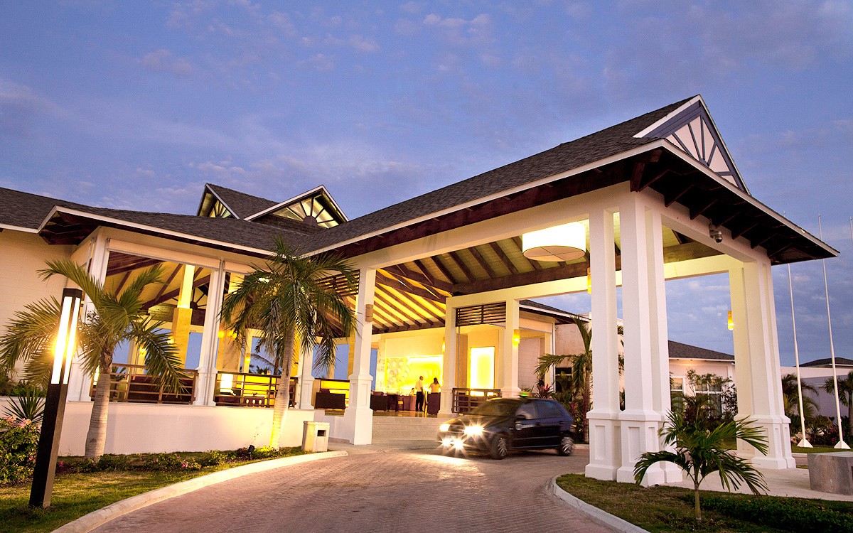 Royalton Cayo Santa Maria Entrance