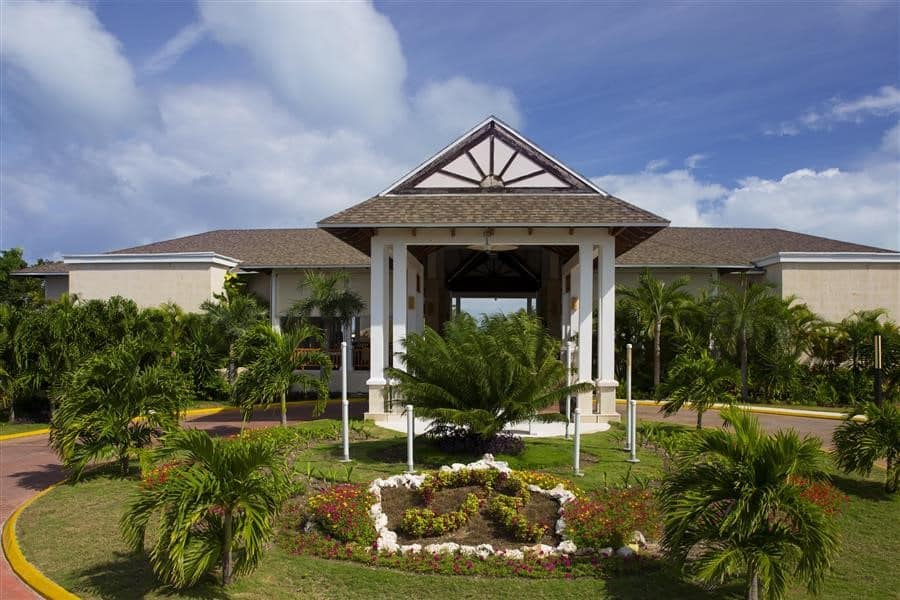 Main Entrance at Royalton Cayo Santa Maria