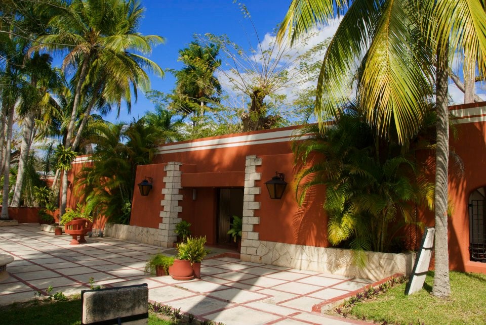 Villas Arqueologicas Chichen Itza Entrance