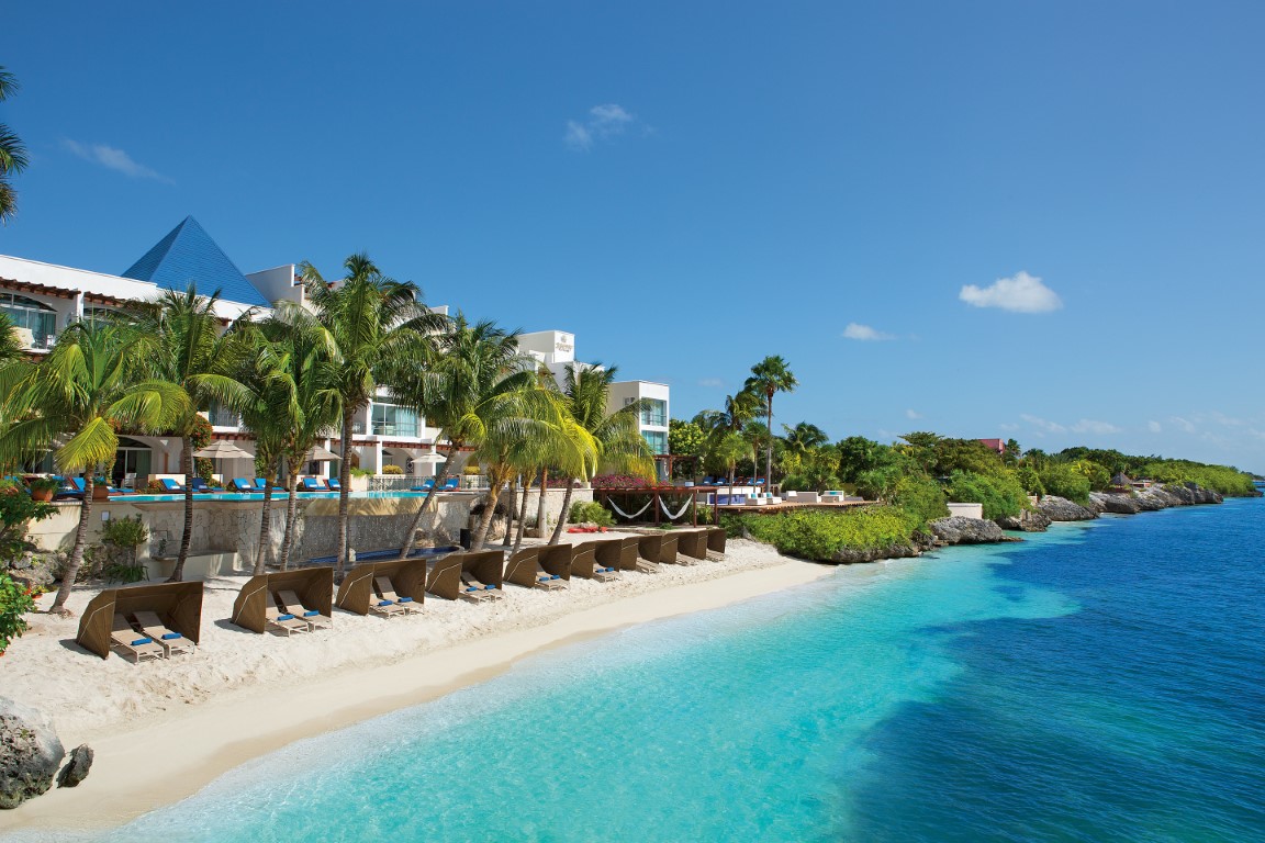 The beach at Zoetry Villa Rolandi