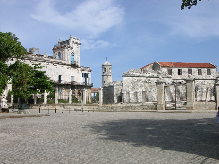 Plaza De Armas Old Havana