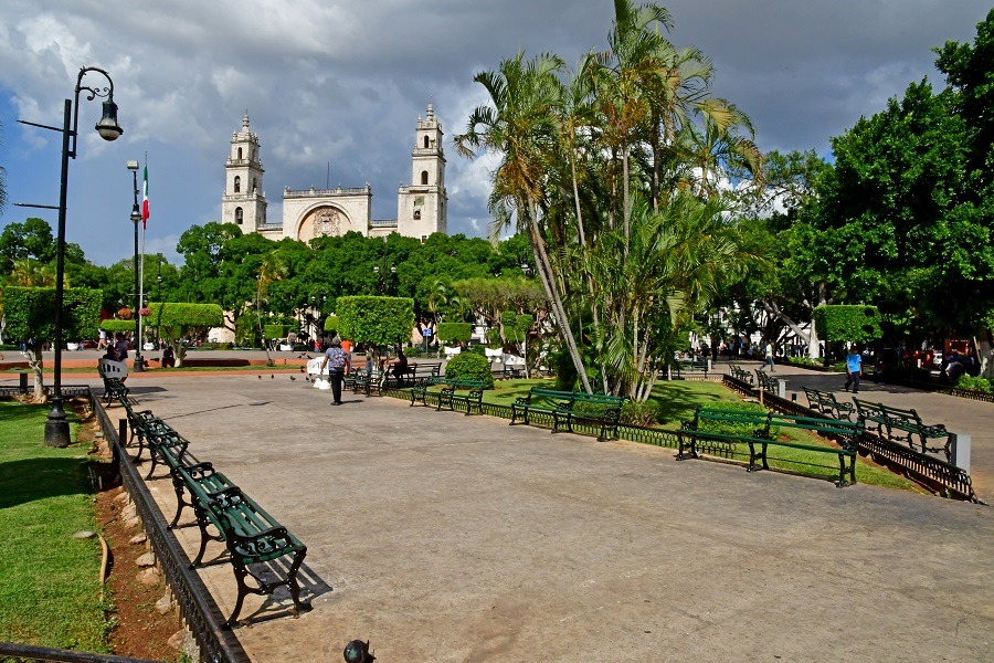 The Zocalo in Merida with San Ildefonso cathedral behind