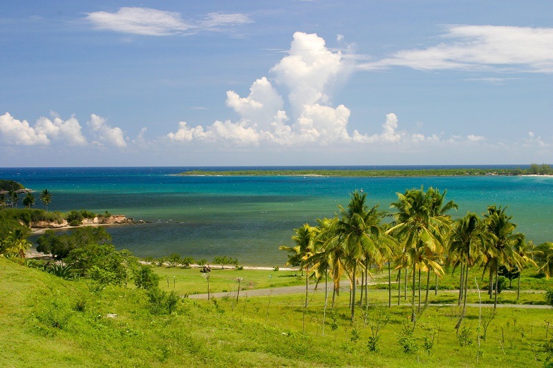 Coast and countyside in Holguin