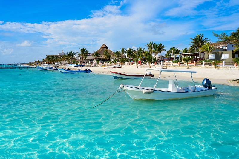 Boats in front of beach, Riviera Maya