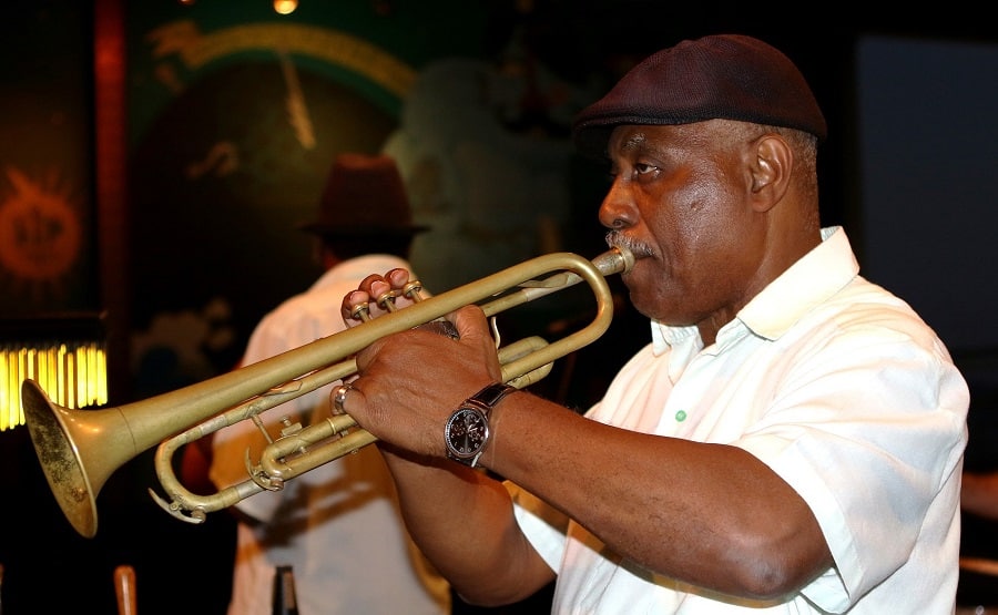 Man playing trumpet in Cuba