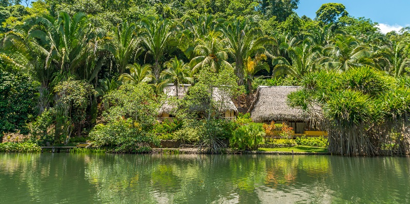 Riverside house in Guatemala