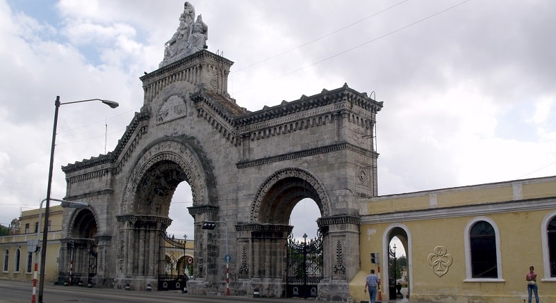 Entrance tower at Havana's main cemetery