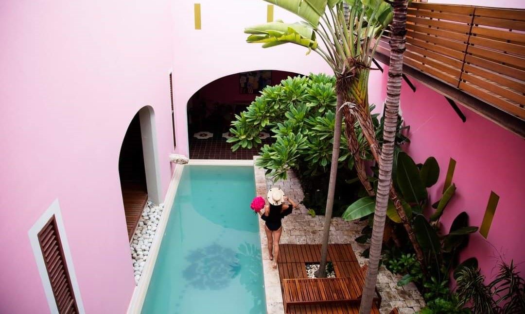 Rosas Y Xocolate Pool
