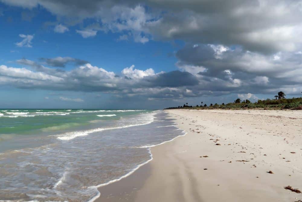 Deserted Beach Mexico Dos Mares El Cuyo luxury holidays to Mexico