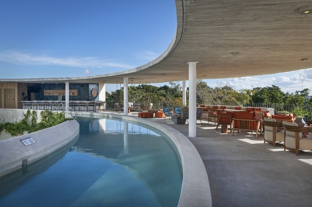Curved Swimming Pool Cancun Airport