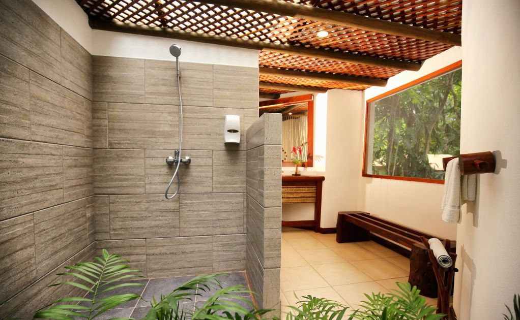 Villa Maya Bathroom